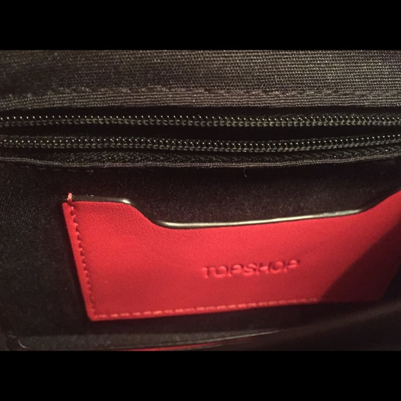 Topshop Remy Trophy Crossbody - Picture 6 of 8